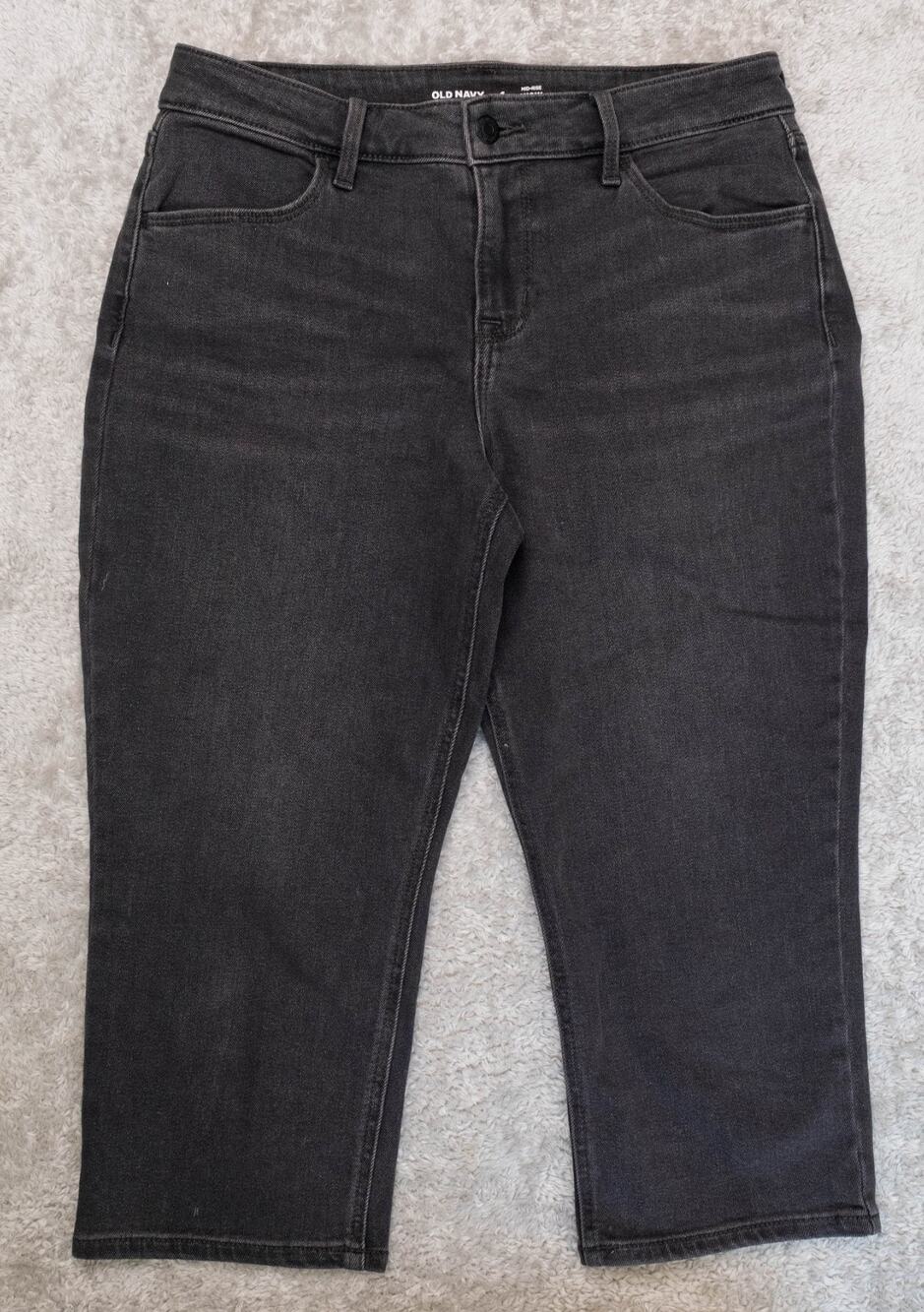Old Navy Mid Rise WOW Capris Black Denim Pedal Pushers Womens Size 6 NWOT